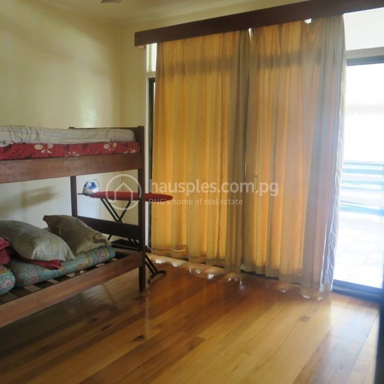Gallery 01