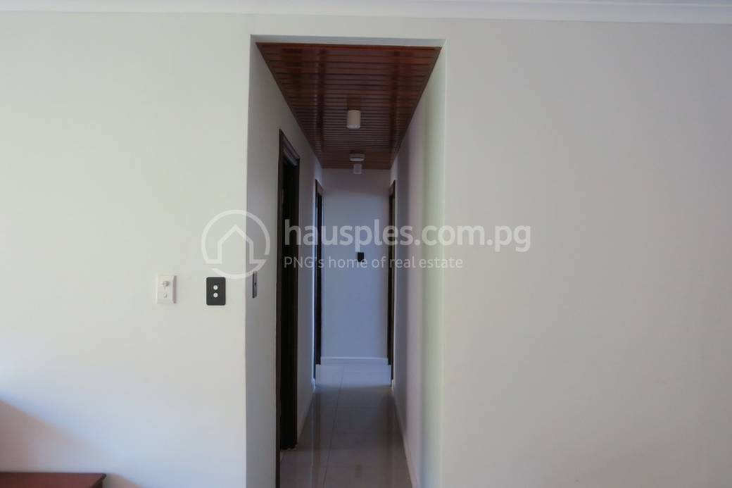 Gallery 01