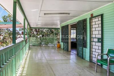 House and lot For Rent in Port Moresby K3,000