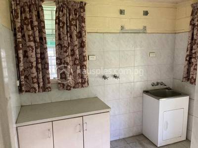 residential Townhouse for rent ใน Lae รหัส 30687 7