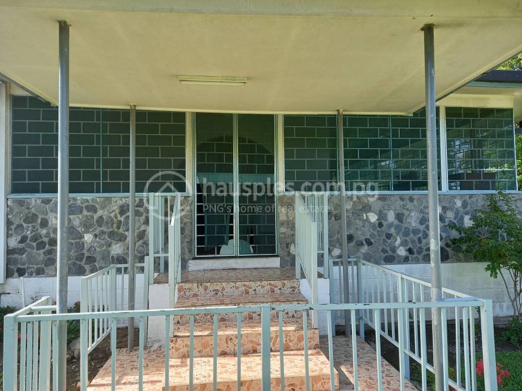 House and lot For Rent with 3 Parking Space