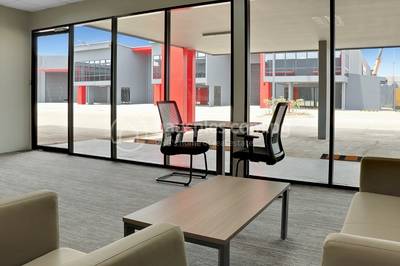 在 7 mile 区域 ID为 30890的commercial Industrial/Manufacturingfor sale项目 7