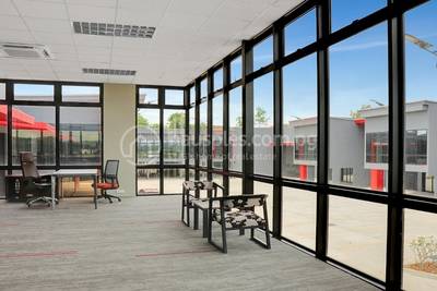 在 7 mile 区域 ID为 30890的commercial Industrial/Manufacturingfor sale项目 17