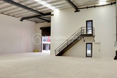 在 7 mile 区域 ID为 30890的commercial Industrial/Manufacturingfor sale项目 22