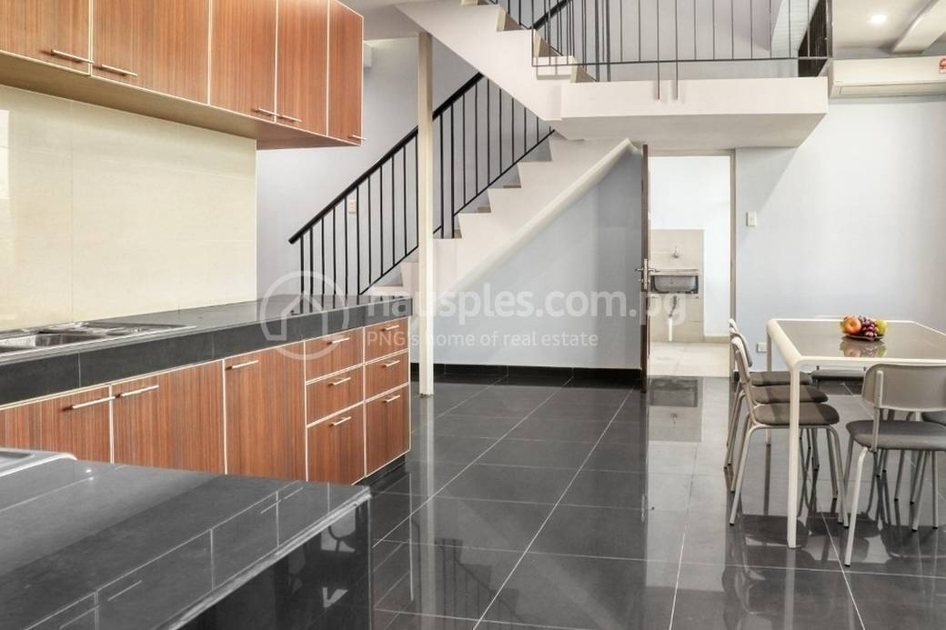 Gallery 01