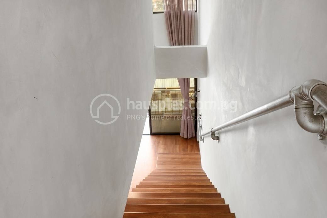 Gallery 01