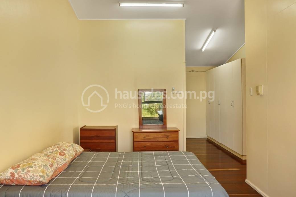 Gallery 01