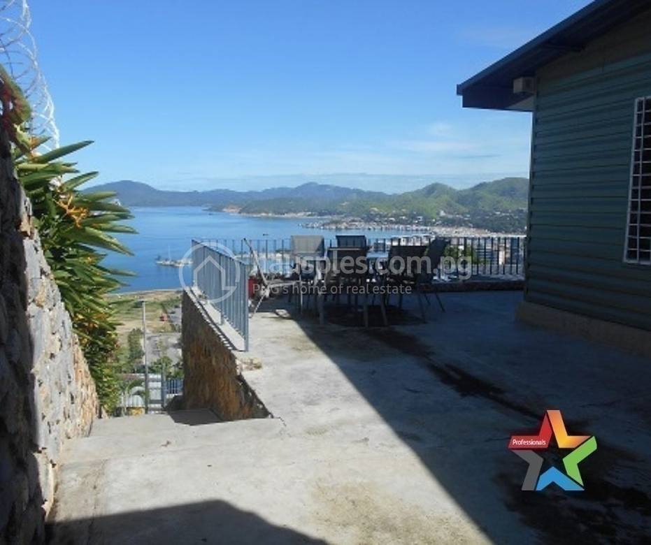 House and lot For Sale with 5 Parking Space