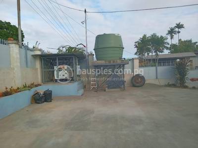 residential DuplexSemi-detached for sale ใน Gerehu รหัส 31071 5