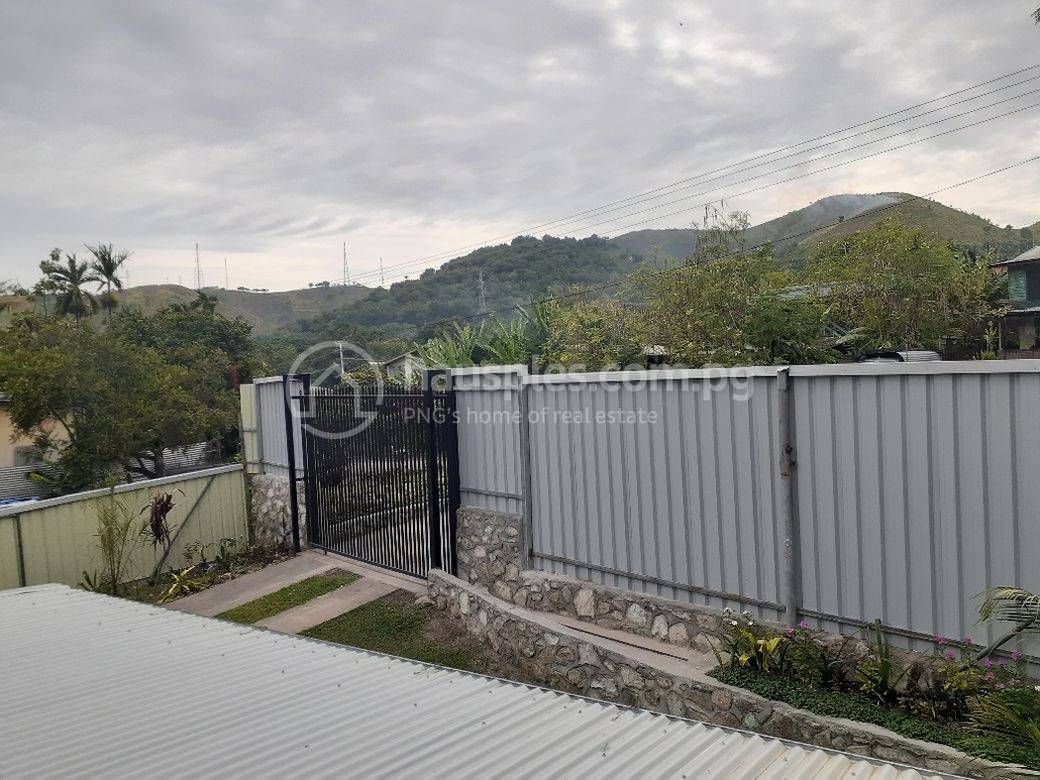 Port Moresby120平方米使用面积联排别墅出售
