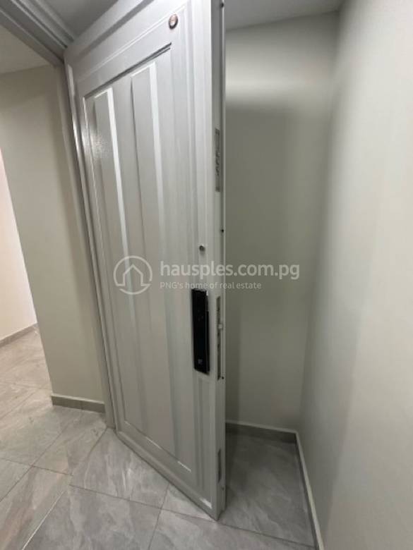 带2个停车位的套房出租