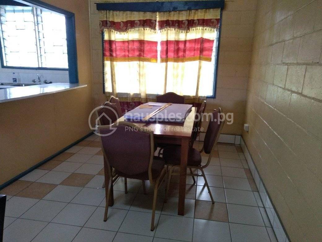 600 sqm Land Size Apartment For Rent