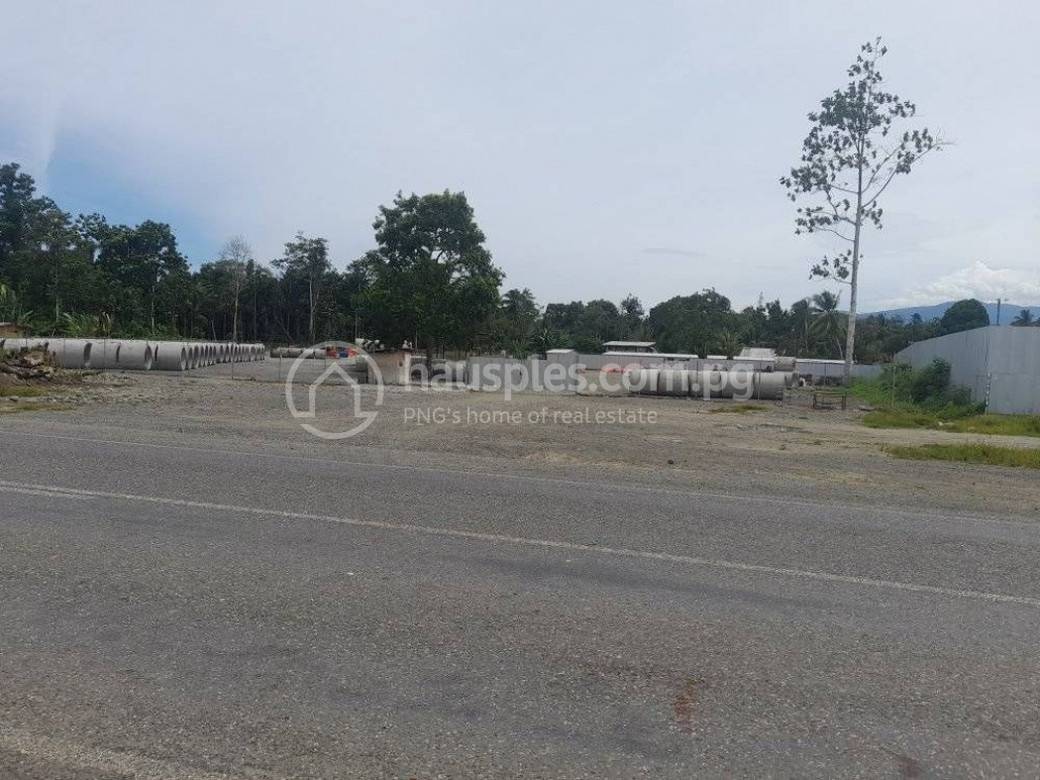 1,000 sqm Living Size Graun Bilong Rentim in Lae