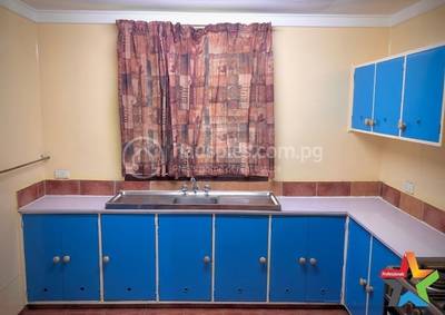 6 Mile House and lot For Rent in 6 Mile