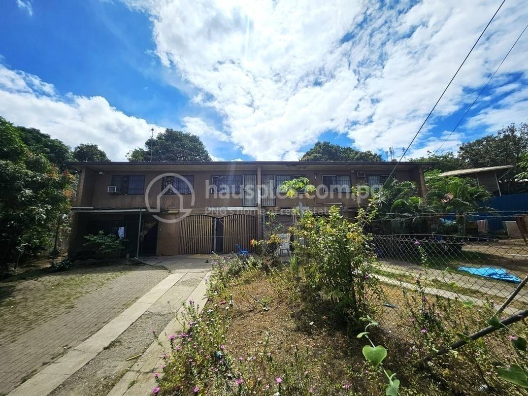 residential DuplexSemi-detached for sale in Gordons 5 ID 31654