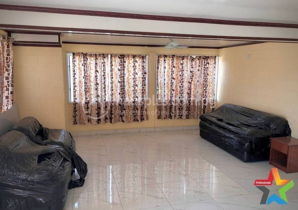 residential DuplexSemi-detached for rent in Gordons ID 31682