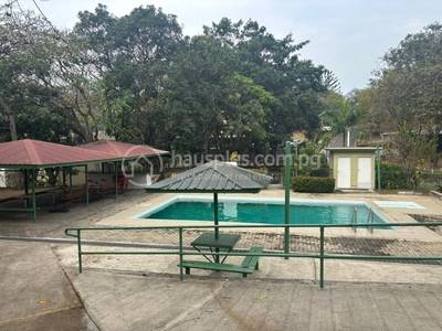 residential Townhouse for rent ใน Gordons 5 รหัส 31696 3