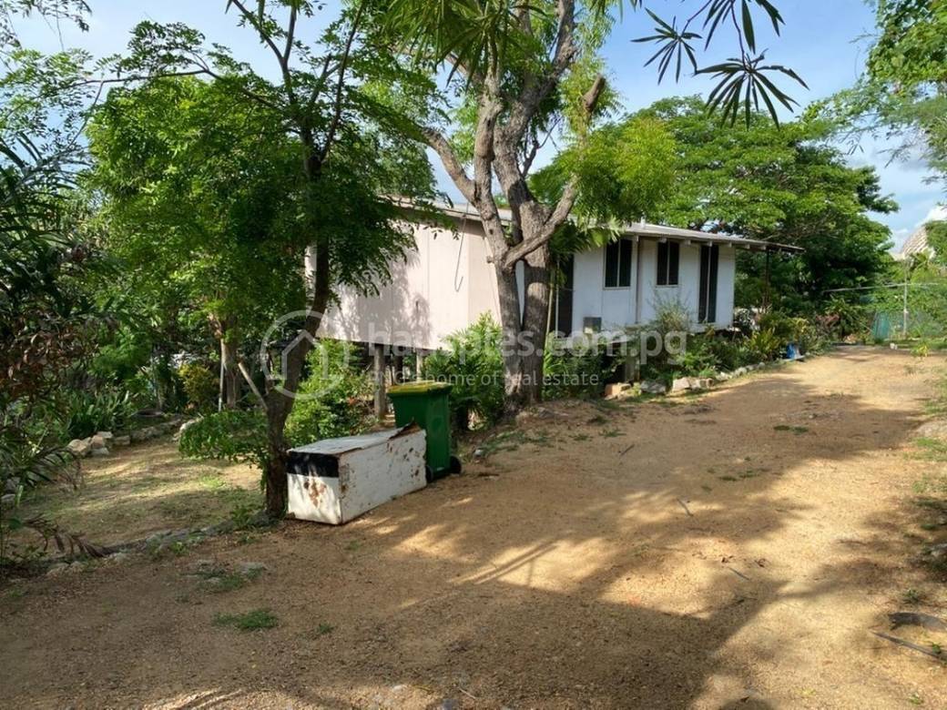 552 sqm Land Size House and lot For Sale