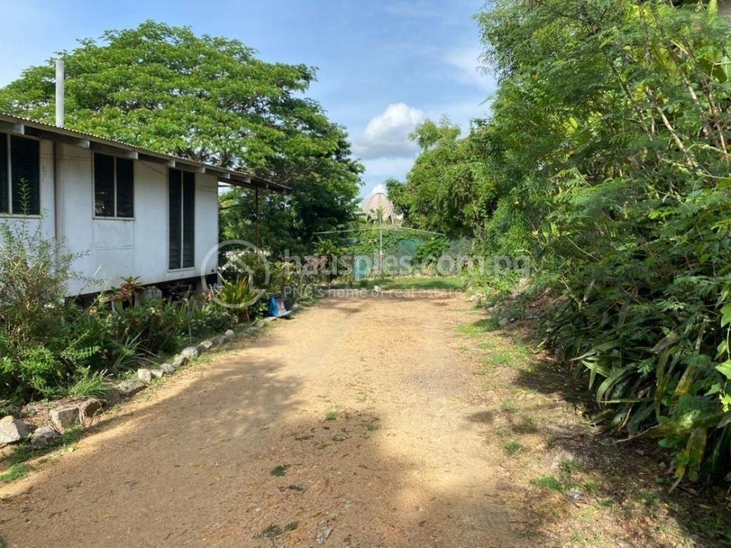 House and lot For Sale in Tokarara, Port Moresby, NCD