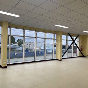 122 sqm Living Size Ol Opis Bilong Rentim in Madang