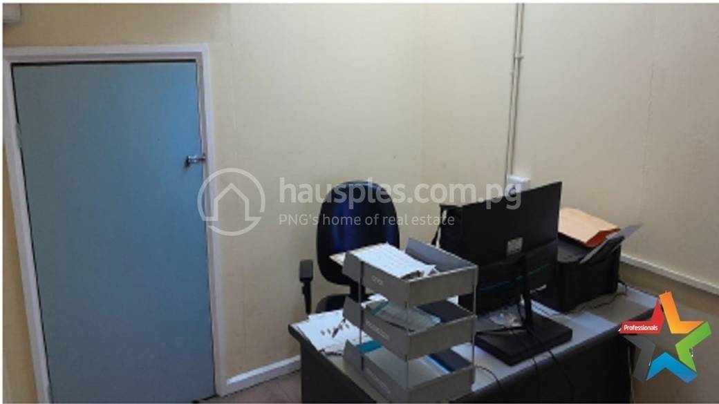 285 sqm Living Size Industrial Bilong Rentim in Lae