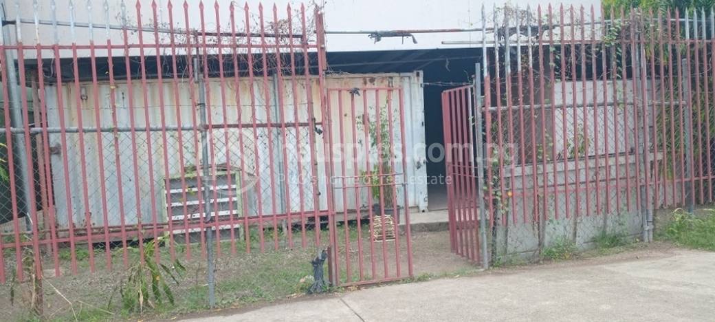 commercial Retail for rent in Gordons ID 31900