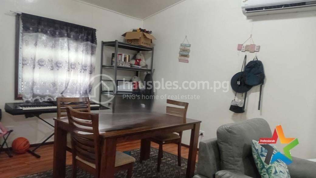 House and lot For Sale with 2 Parking Space