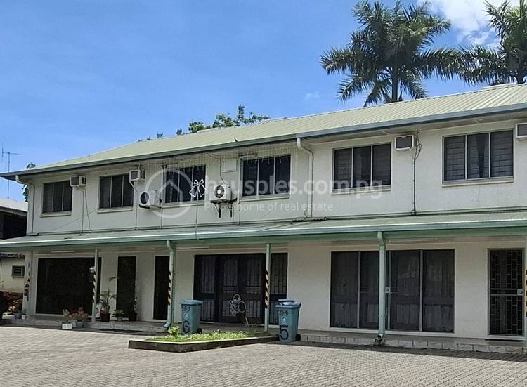 3 Bedrooms Apartment For Rent