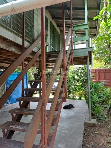 3 Bedrooms House and lot For Sale