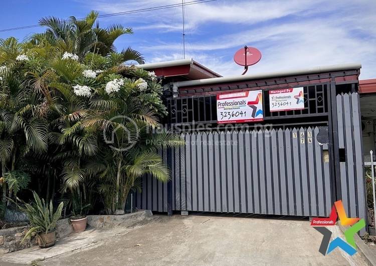 3 Bedrooms House and lot For Rent