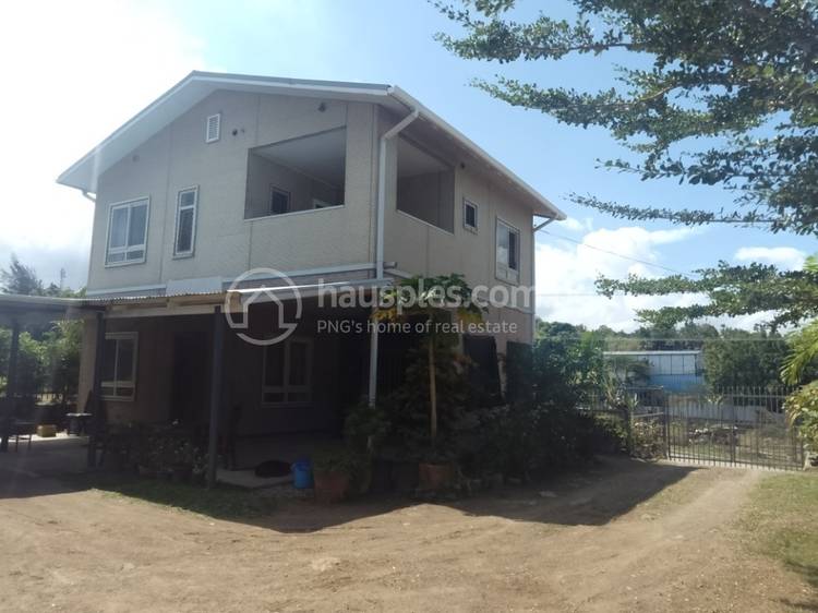 3 Bedrooms House and lot For Rent