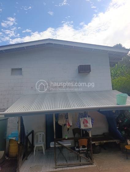 7 Bedrooms Block of Units For Sale