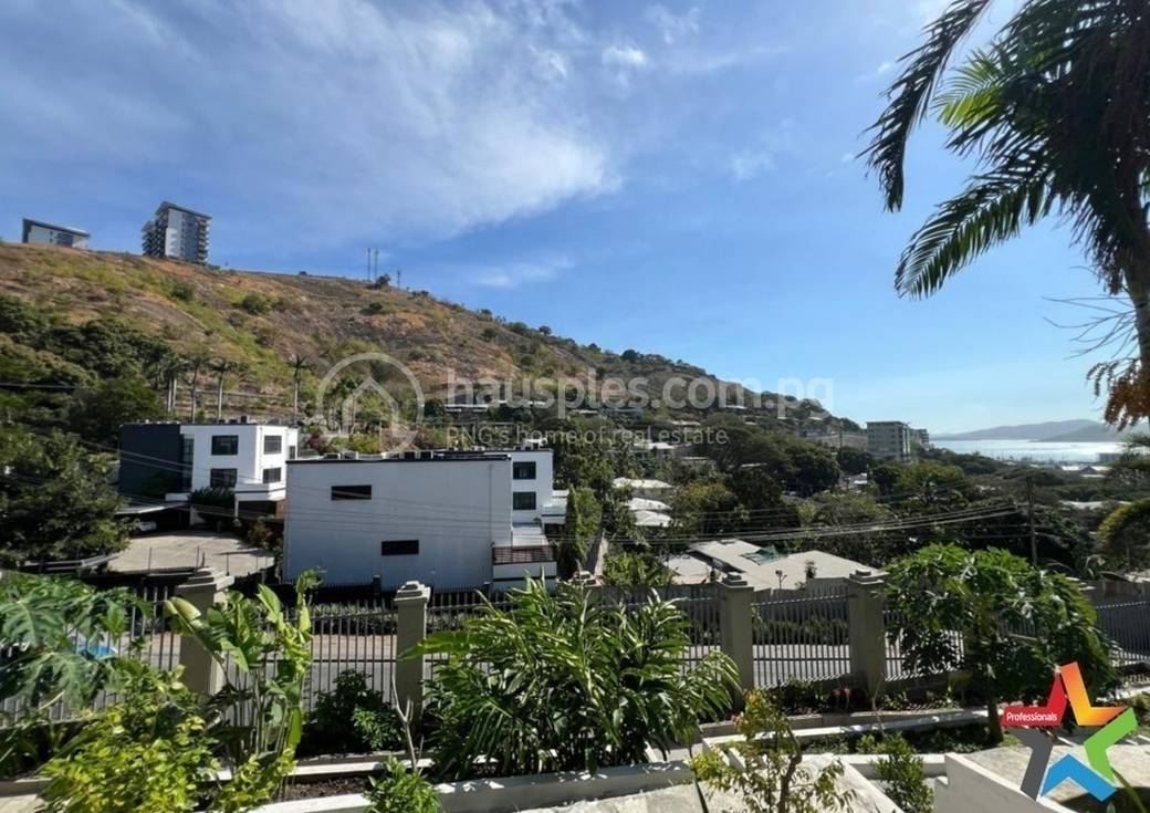 House and lot Bilong Rentim with 4 Parking Space