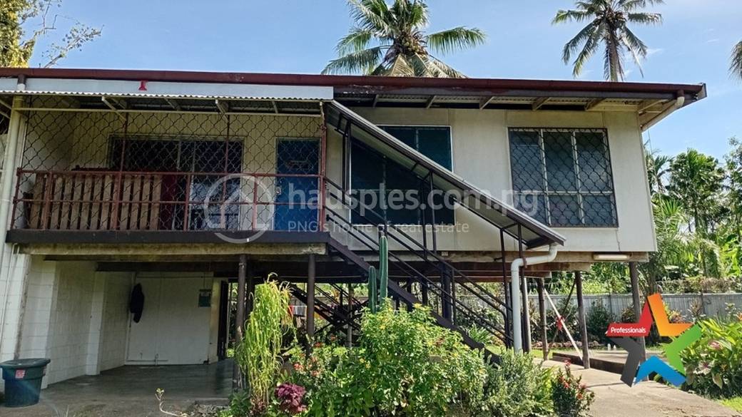 residential DuplexSemi-detached for rent in Other ID 32056