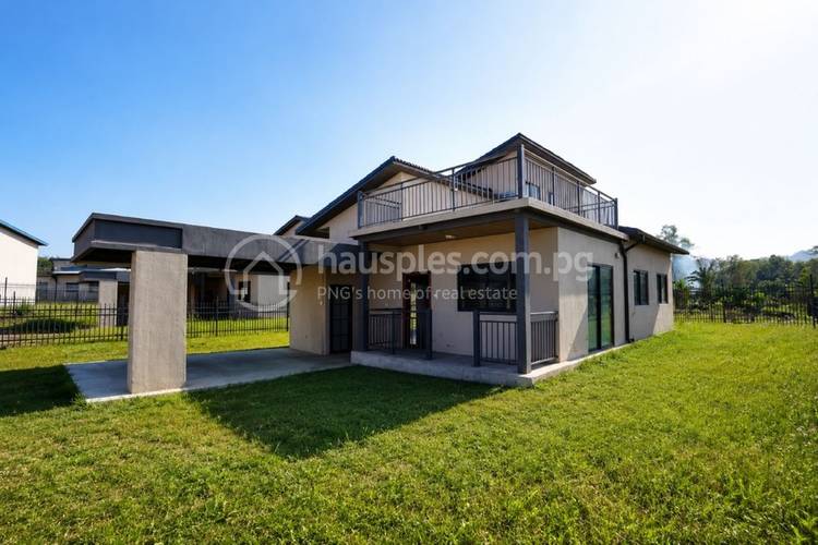 4 Bedrooms House and lot 出售