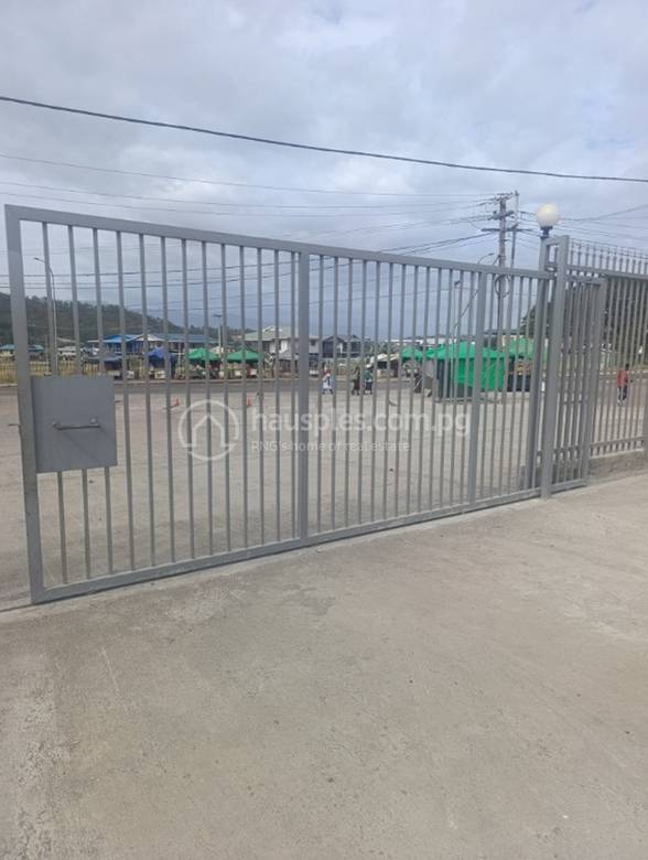 2,000 sqm Land Size Warehouse For Rent