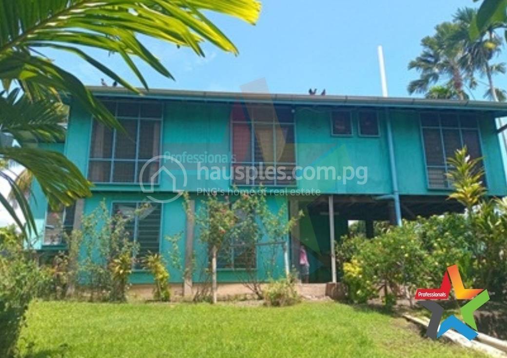 941 sqm Land Size House and lot For Sale