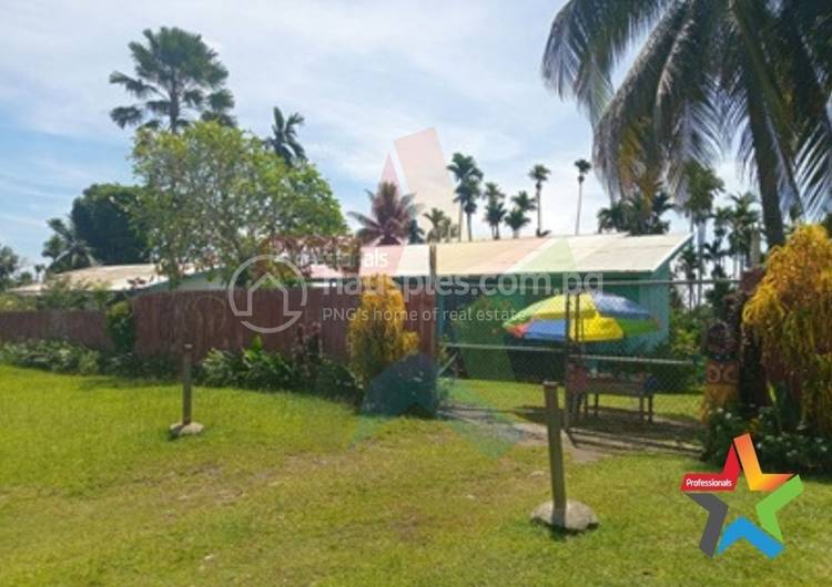 3 Bedrooms House and lot 出售