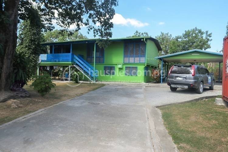 3 Bedrooms House and lot For Rent
