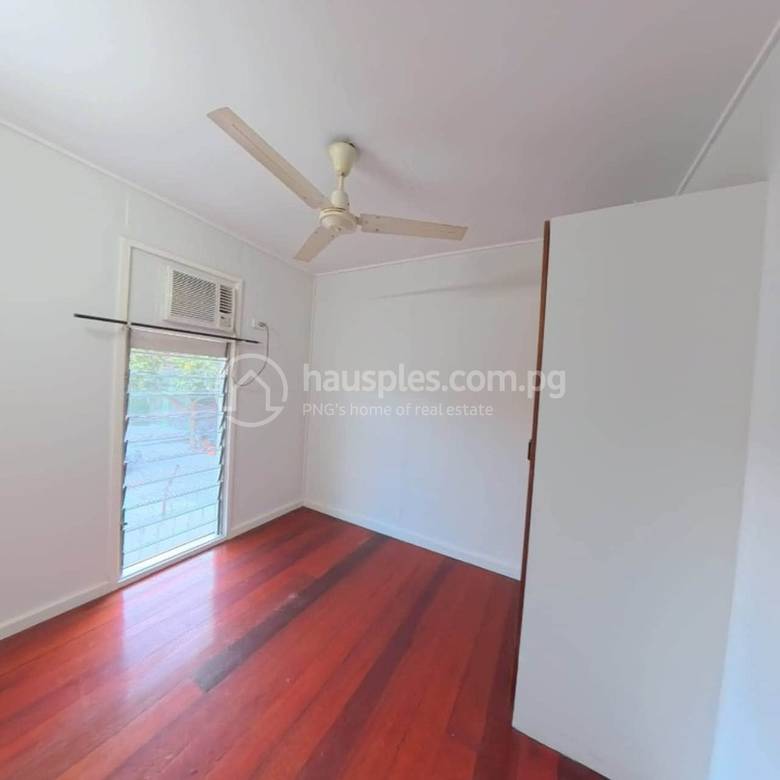Townhouse Bilong Rentim with 2 Parking Space