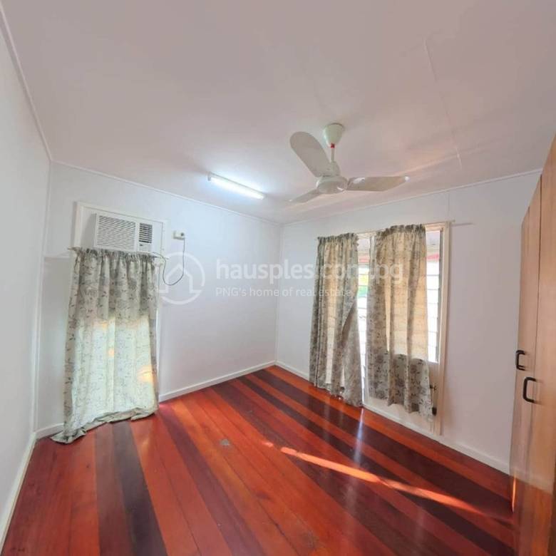 residential Townhouse for rent in Boroko ID 32114