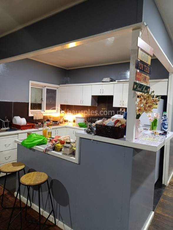 200 sqm Living Size Block of Units For Sale in Port Moresby