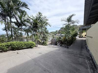 House and lot For Sale with 3 Parking Space