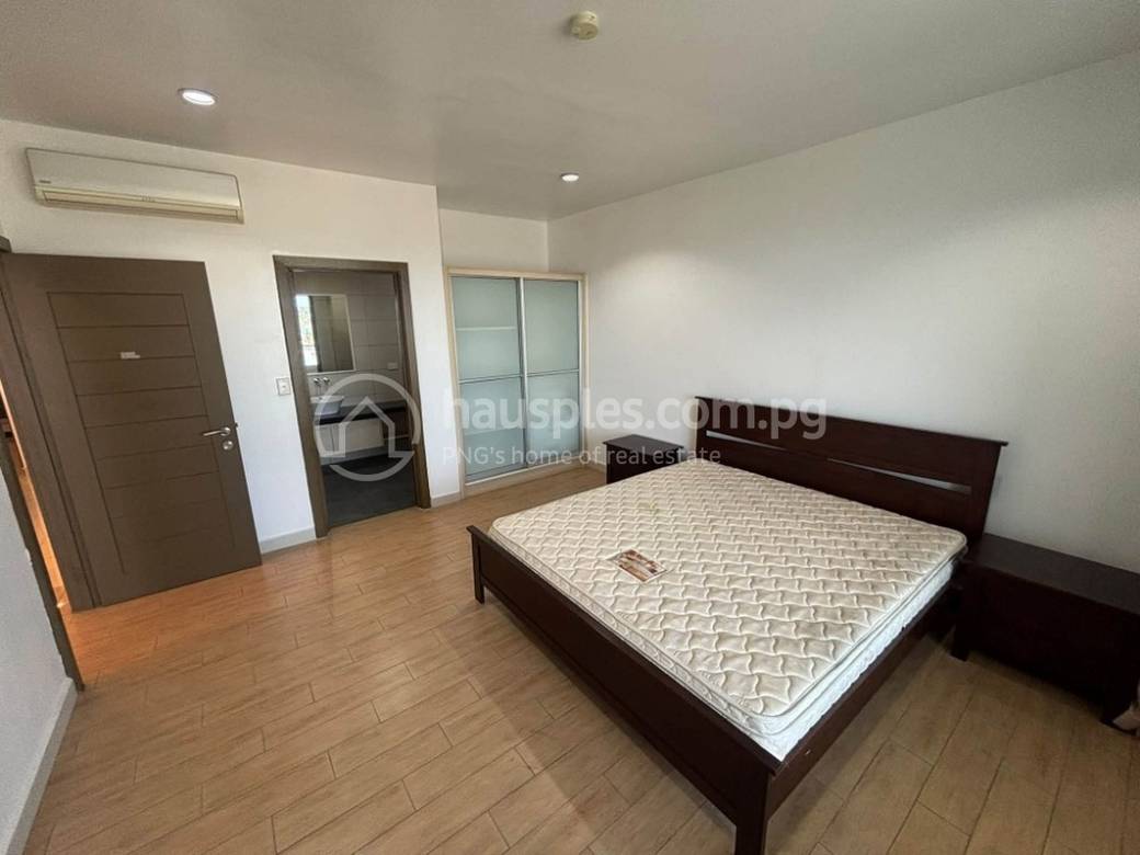 Apartment For Rent with 1 Parking Space