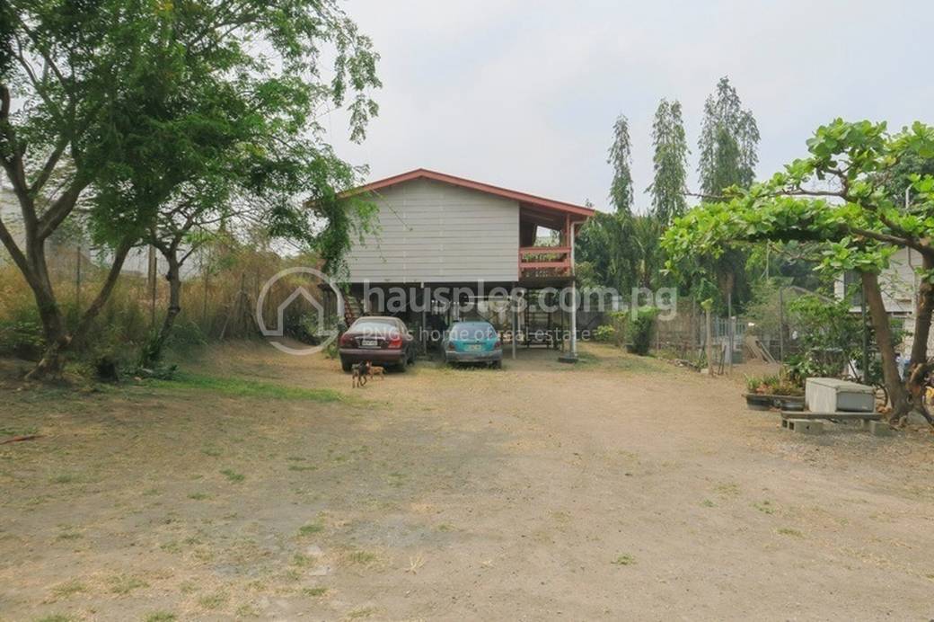 House and lot For Sale with 4 Parking Space