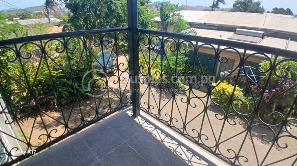 3 Bedrooms Apartment For Rent for K1,750
