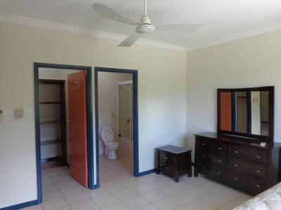 residential Apartment for rent ใน Boroko East รหัส 2773 27