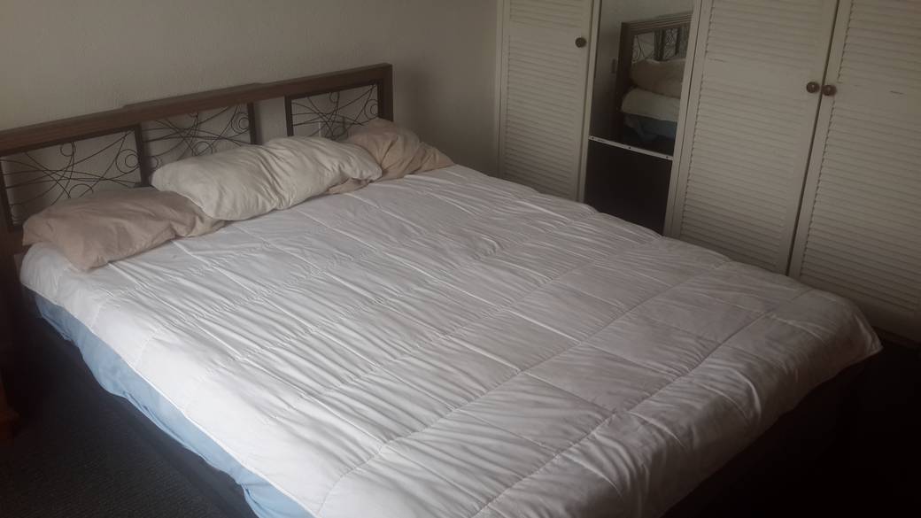Apartment For Rent with 2 Parking Space