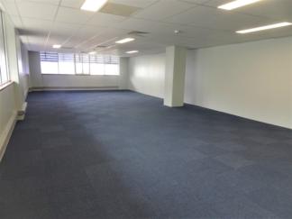 commercial Offices for rent ใน Town รหัส 11251 9