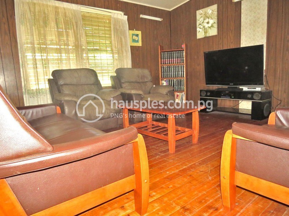 Street S6221 Moonbi, Korobosea House for Sale